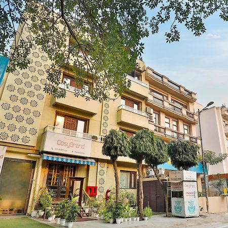 Cosy Grand, Chanakyapuri By The Cosy Hotels Nueva Delhi Exterior foto