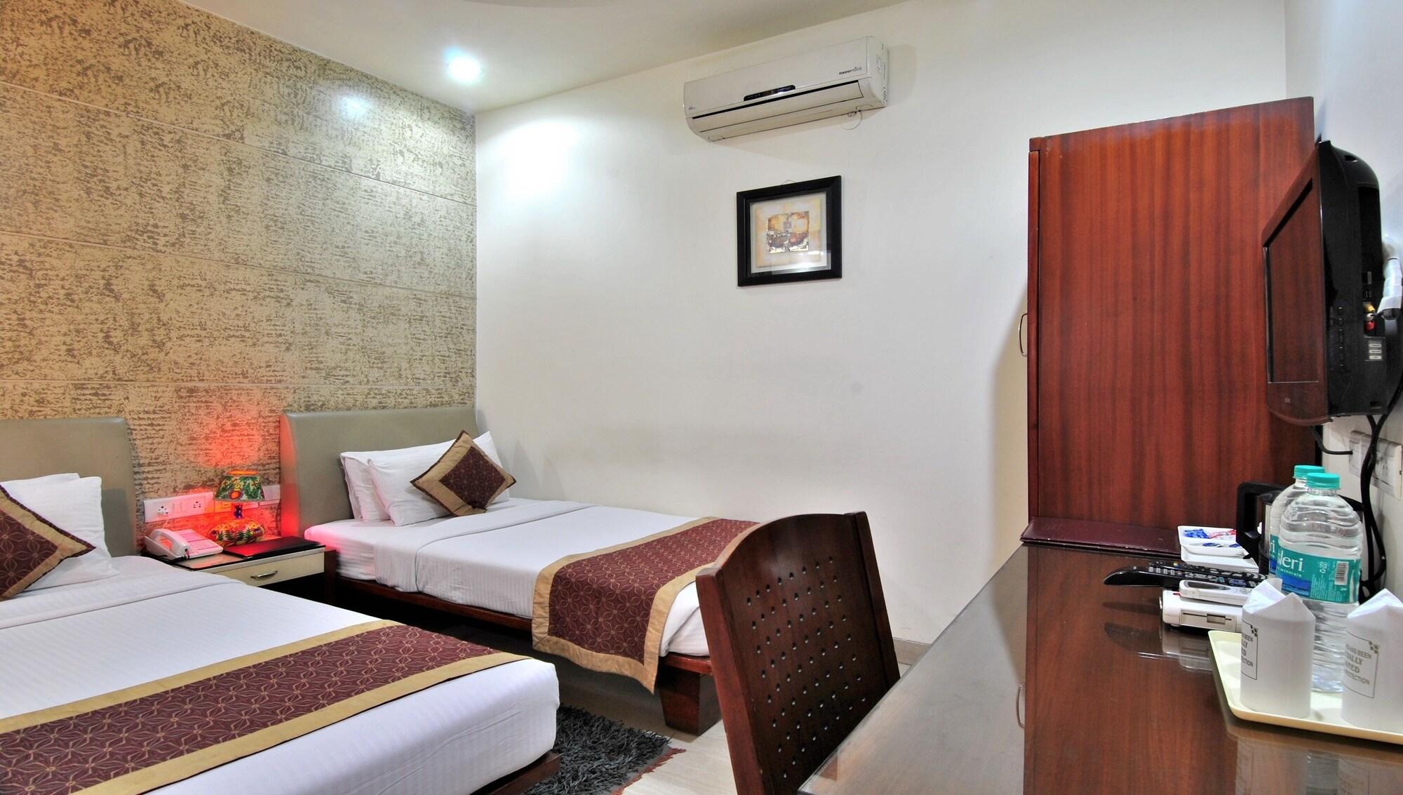 Cosy Grand, Chanakyapuri By The Cosy Hotels Nueva Delhi Exterior foto