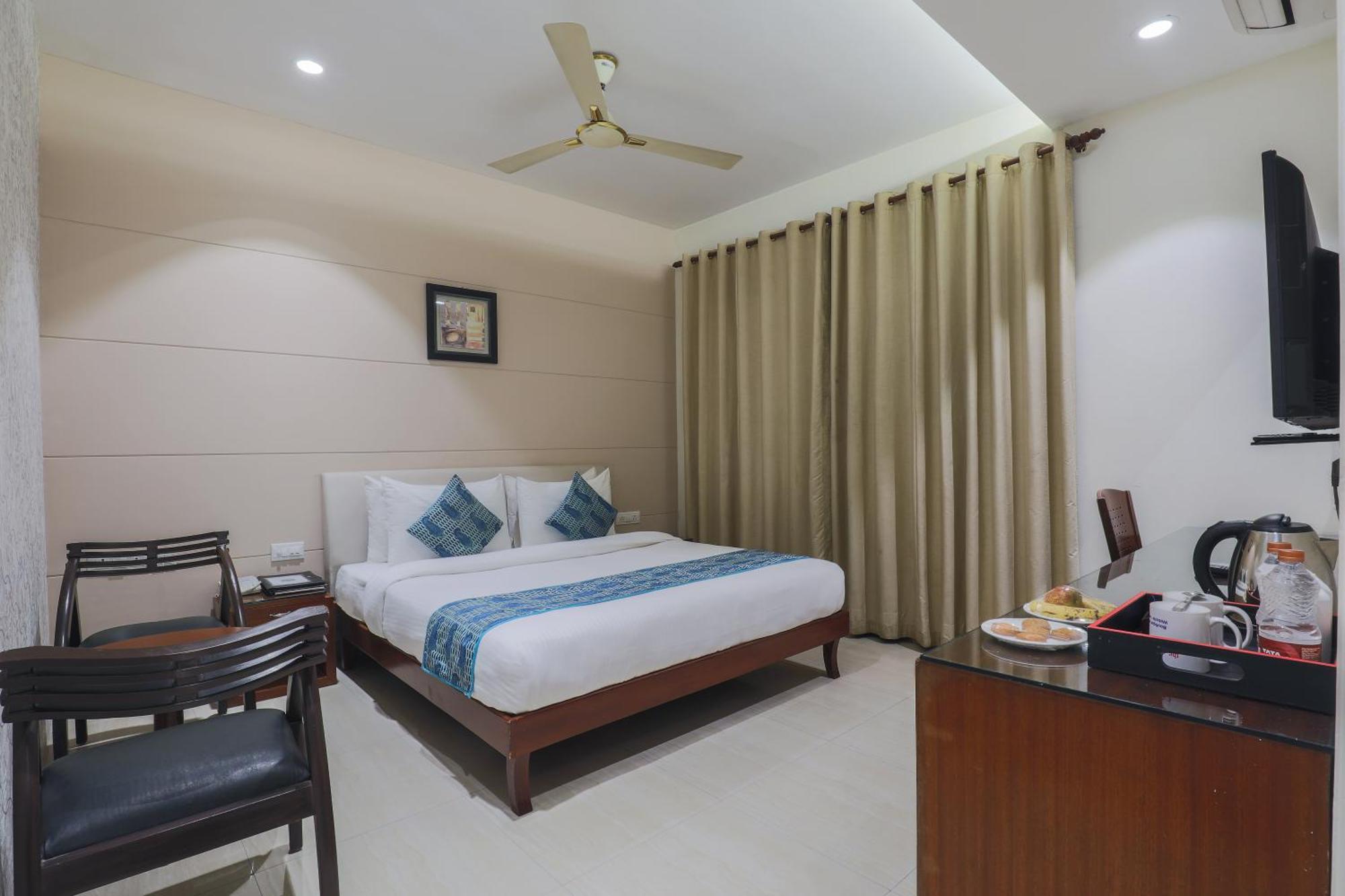 Cosy Grand, Chanakyapuri By The Cosy Hotels Nueva Delhi Exterior foto