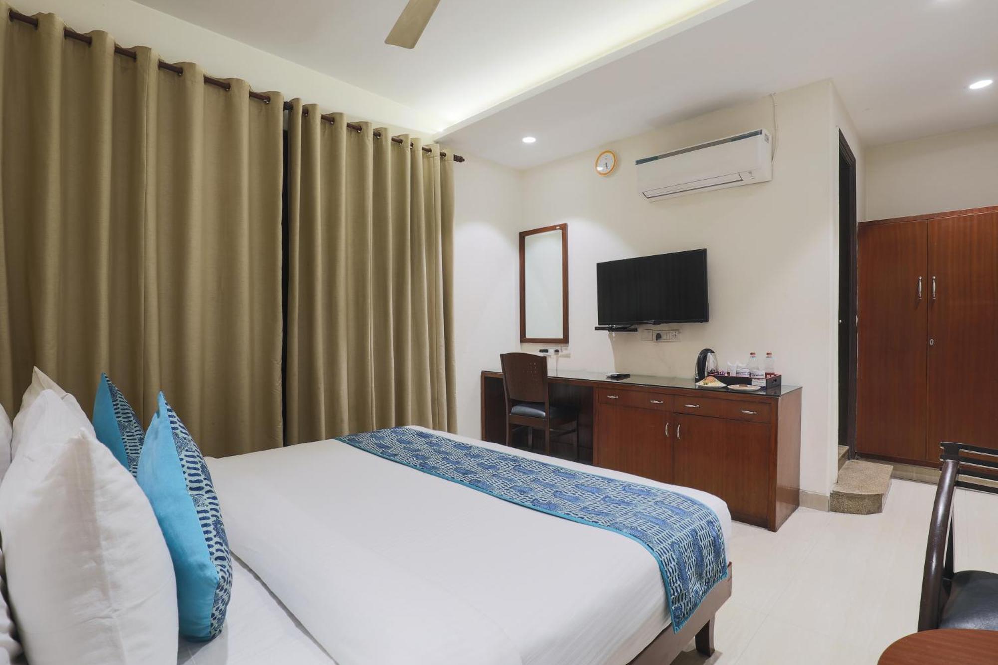 Cosy Grand, Chanakyapuri By The Cosy Hotels Nueva Delhi Exterior foto