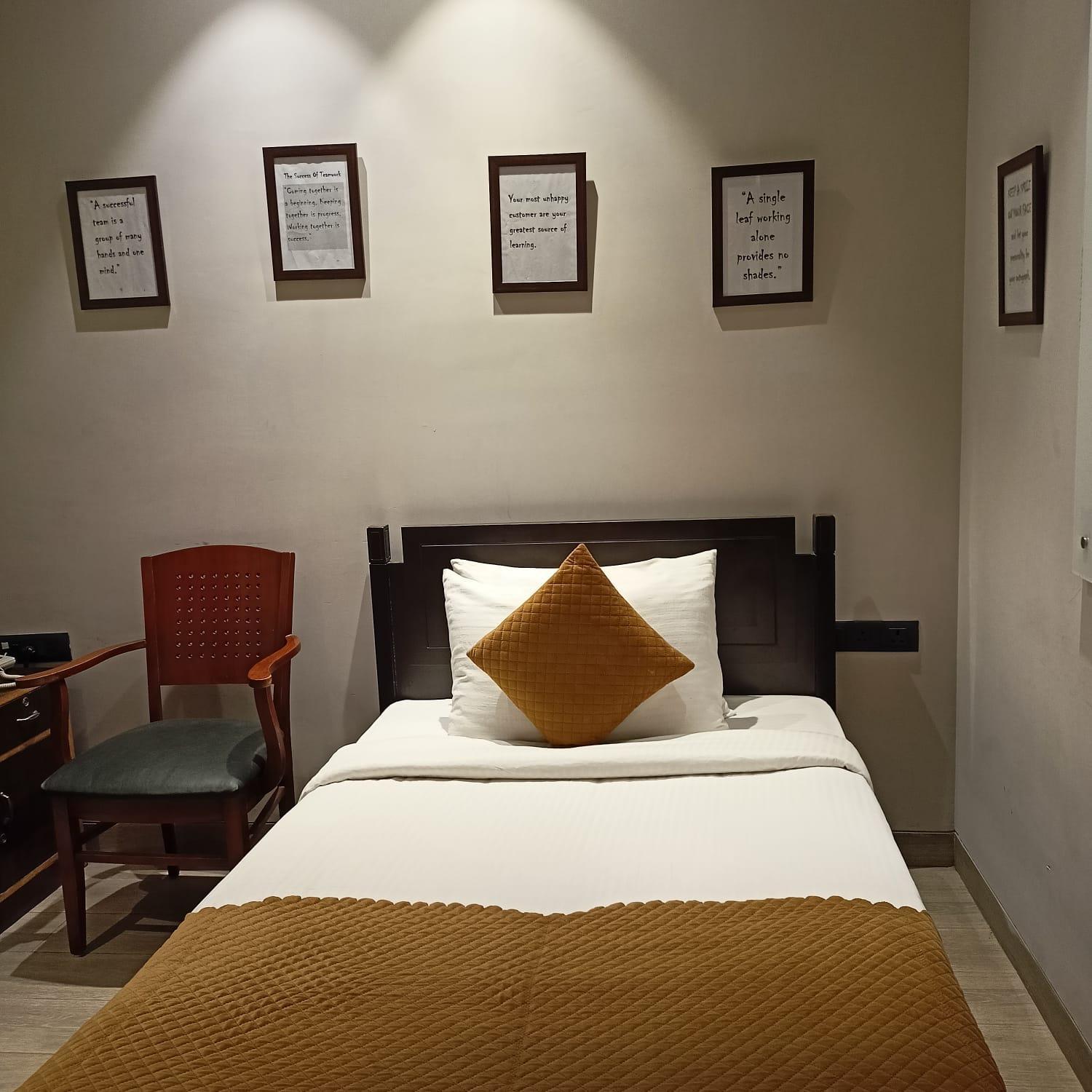 Cosy Grand, Chanakyapuri By The Cosy Hotels Nueva Delhi Exterior foto