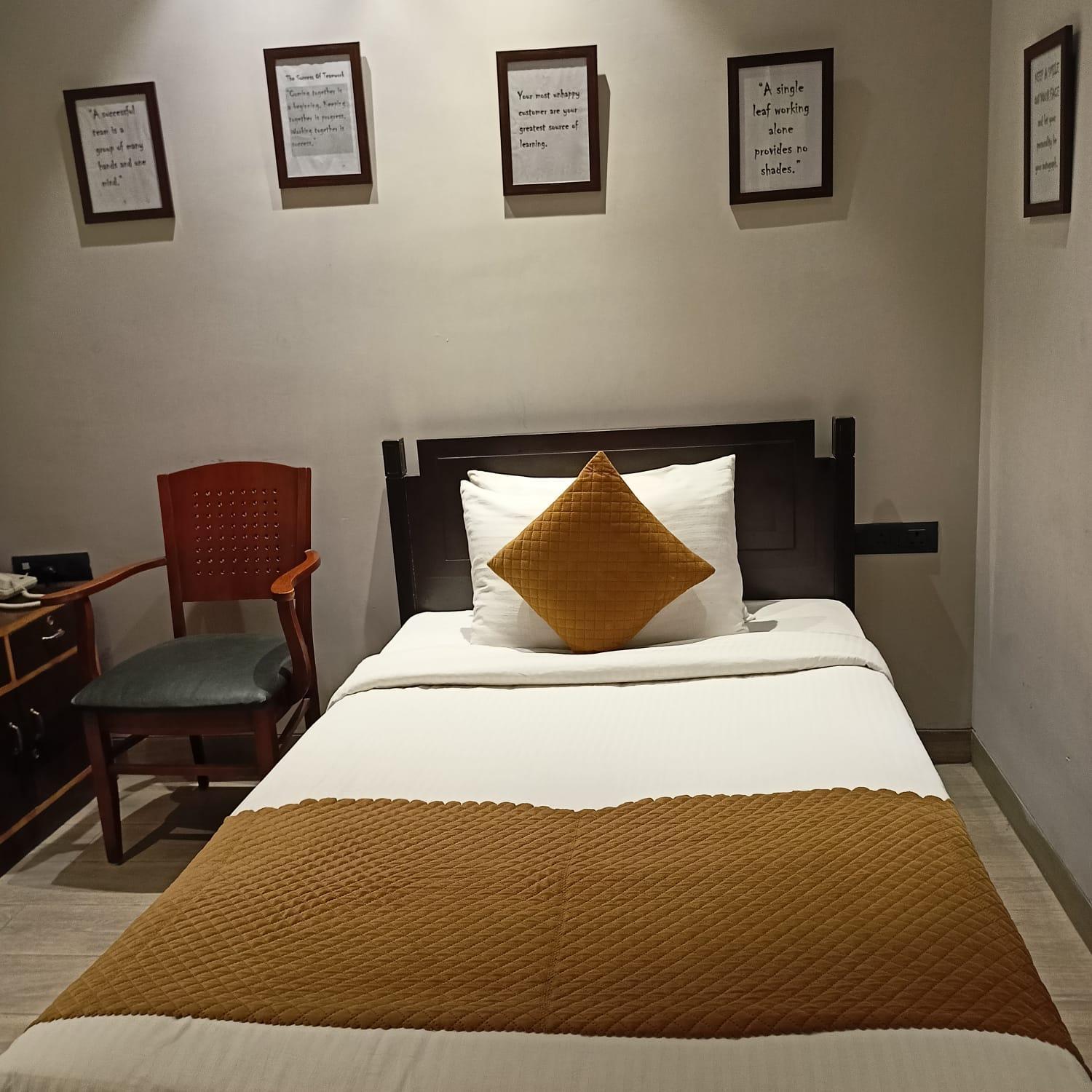 Cosy Grand, Chanakyapuri By The Cosy Hotels Nueva Delhi Exterior foto