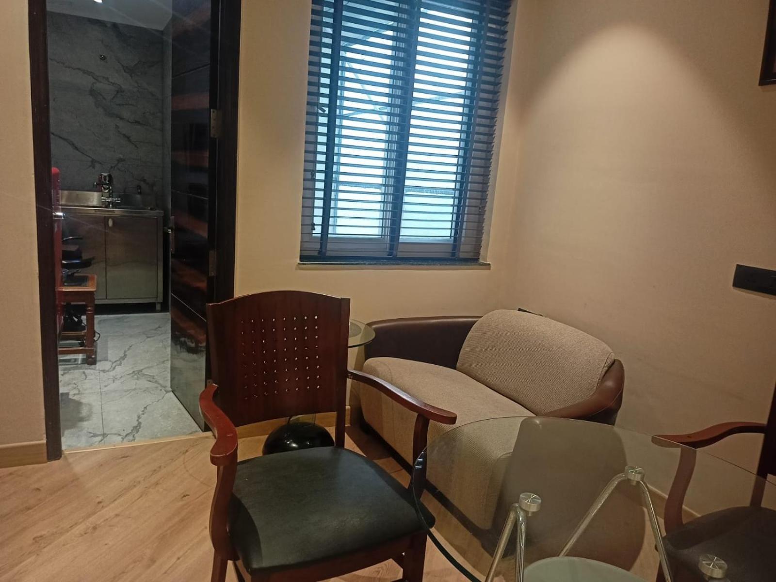 Cosy Grand, Chanakyapuri By The Cosy Hotels Nueva Delhi Exterior foto